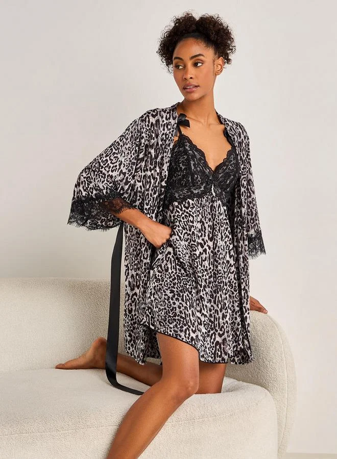 سبلاش فيڤ Slip Dress with Robe and Thongs